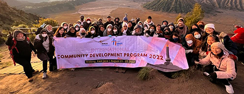 Kegiatan Seru di acara International Community Development Program di Kampoeng Koena yang di ikuti oleh Mahasiswa BINUS Bandung