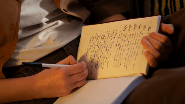 Esai Akademik Adalah