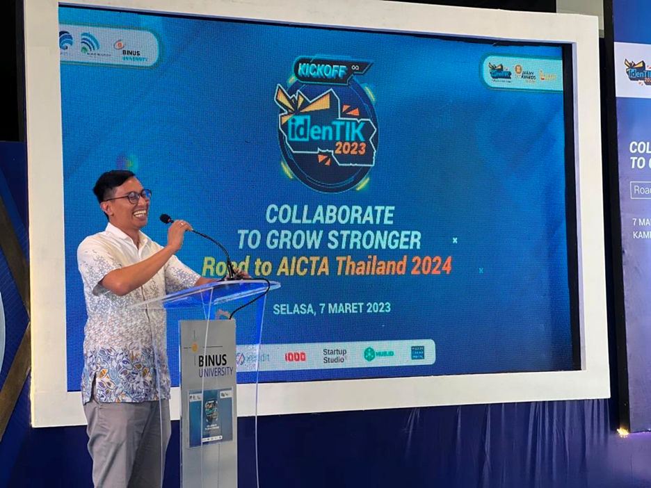 Pak Gatot memberi sambutan : Kickoff Roadshow Seleksi Nasional Indonesia Enterpreneur TIK (IdenTIK) 2023