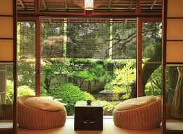 Ilustrasi unsur alam pada rumah bergaya Jepang.