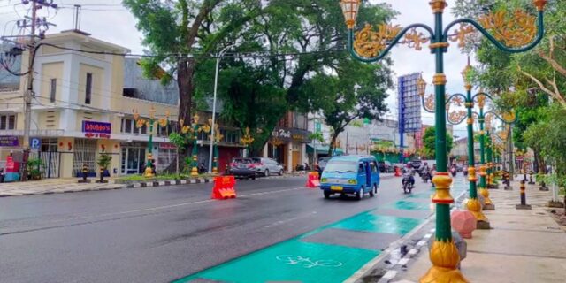 Jelajahi Kayutangan Heritage Malang penuh pesona. Temukan bangunan bersejarah, spot ikonik, dan pengalaman unik dalam wisata ini!