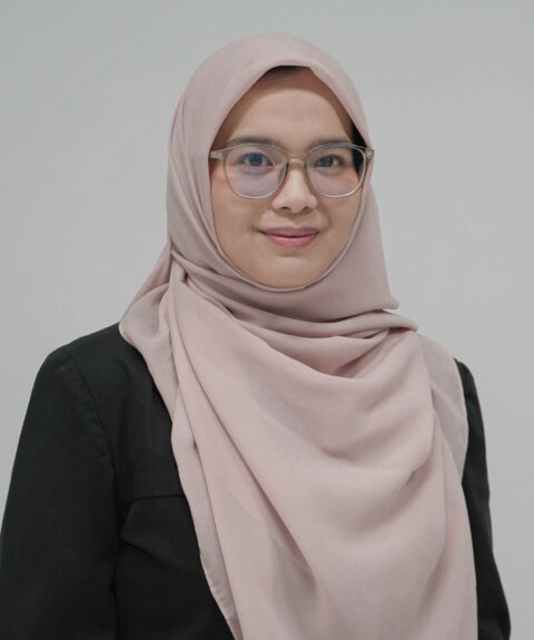 Dr. Fathimah Al Mashumah, S.Si., M.Si.