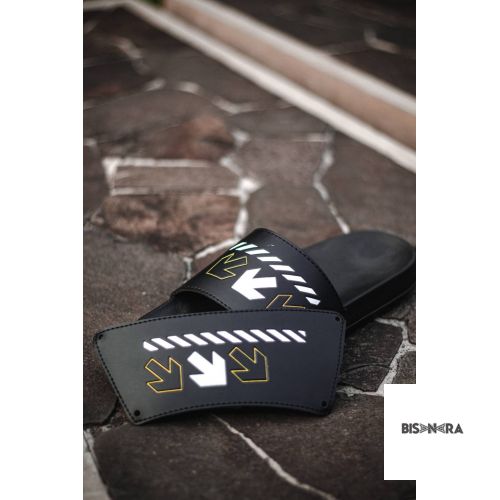 Sandal slide Snapbutton - black n yellow