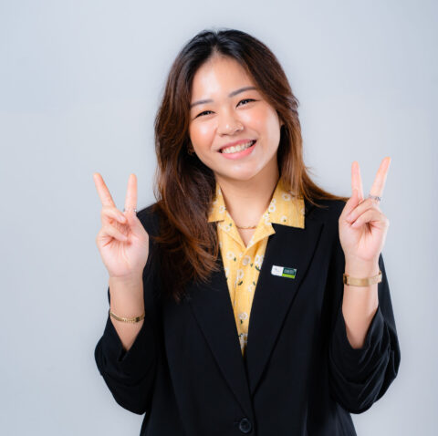 Samantha Abella, S.Bns., MBA