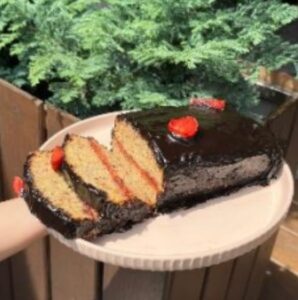 Bolu pisang spesial besar