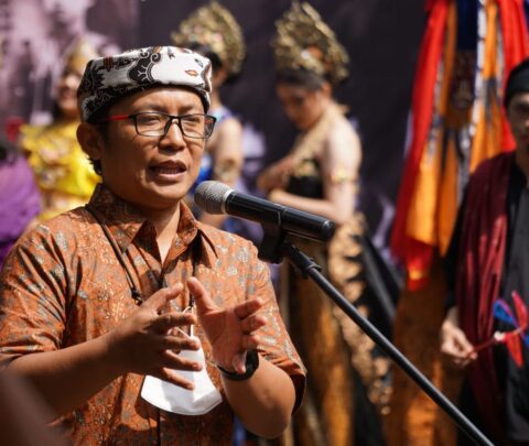 Dr. Mohamad Zaini Alif, S.Sn., M.Ds