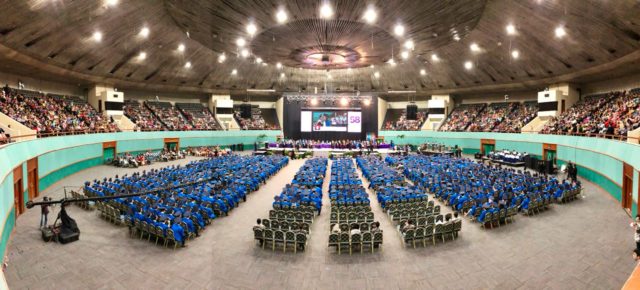 acara berkumpul pada wisuda binusian