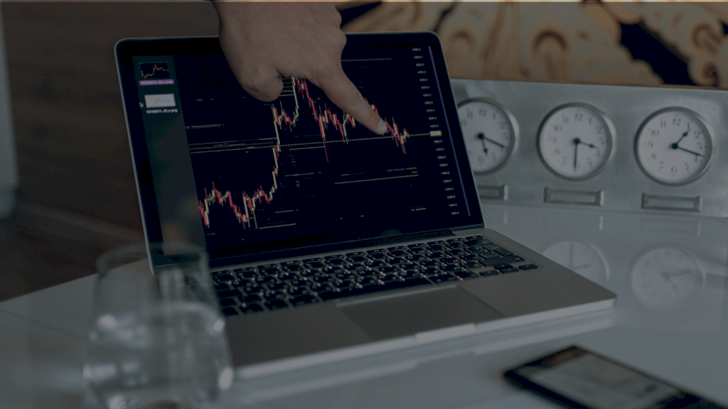 The effect of Federal Funds Rate, Google Trends, Twitter and Commodity Prices on Bitcoin Return Before and During Covid-19