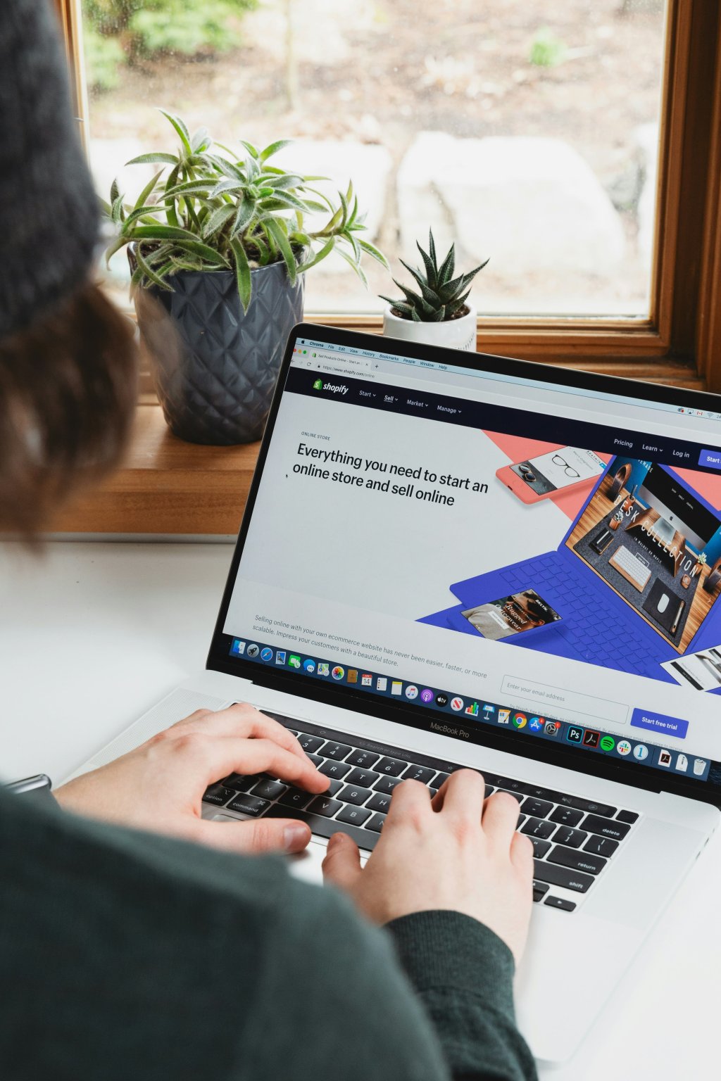 Pengaruh Promosi Penjualan Online pada E-commerce Retail Terhadap Keputusan Pembelian Impulsif Konsumen: Saran untuk Sistem Rekomendasi AI