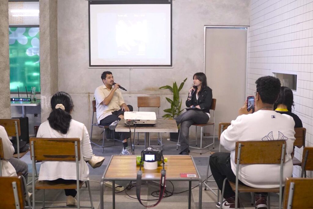 Alumni School of Design BINUS UNIVERSITY “Corakcaraka” Ciptakan Mural ‘Agni Maitri’ sebagai Simbol Kebersamaan dan Kreativitas