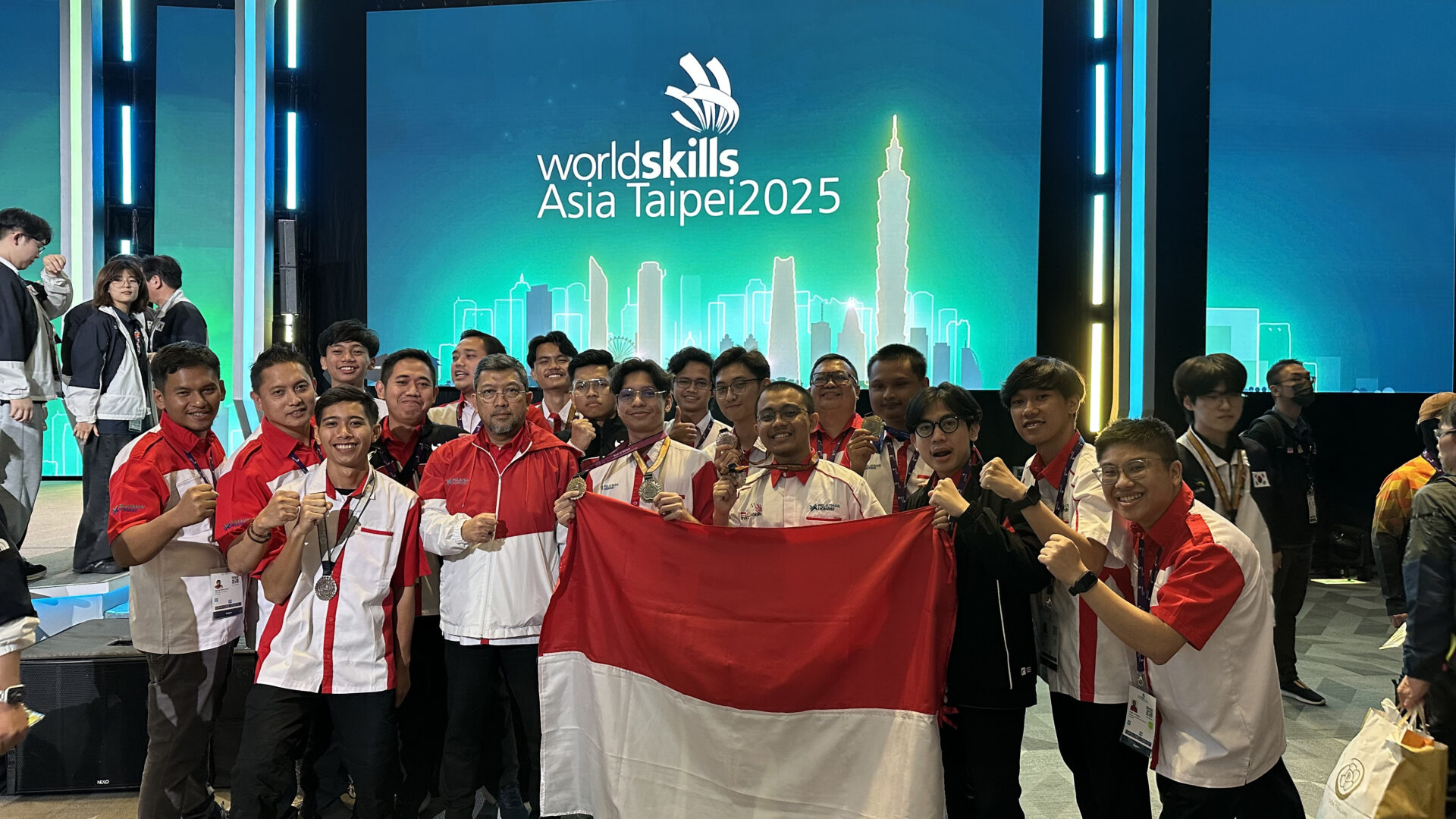 Peran Binusian dalam Pengembangan Talenta Digital Indonesia di WorldSkills ASEAN & Asia 2025