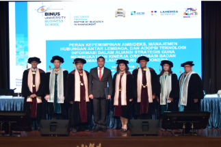 Sidang Promosi Doktor Laksma TNI Ade Prasetia Bahas Strategi Peningkatan Kinerja Bakamla RI
