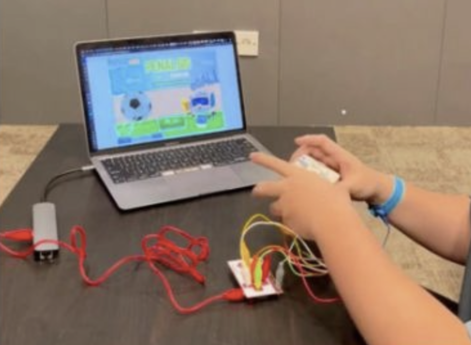 Penalsis: Kreativitas Makey Makey dalam Game Sepak Bola Interaktif