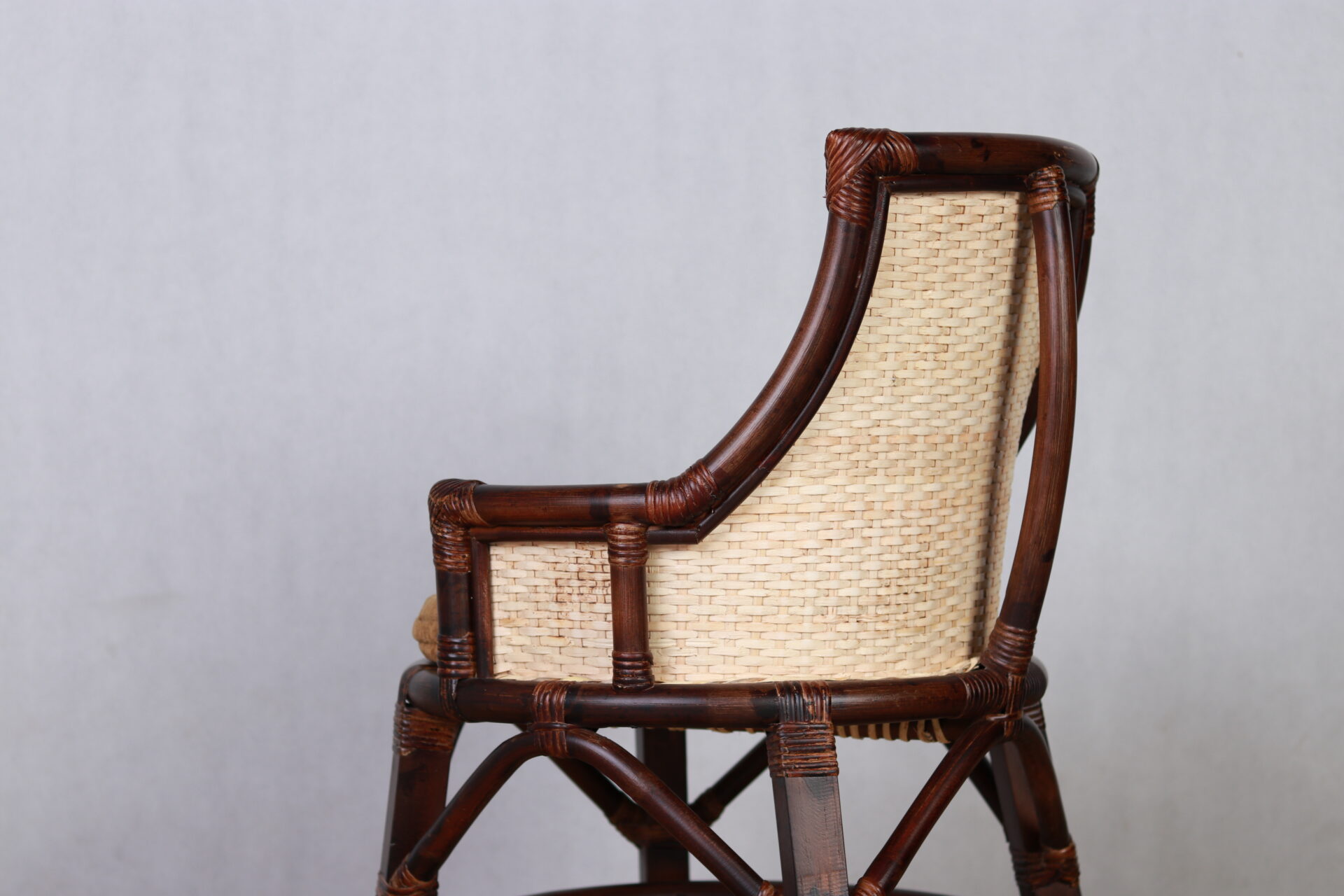 Karya Mahasiswa : Luthfia Nurul Fajri Budihardjo (Bunder Armchair)