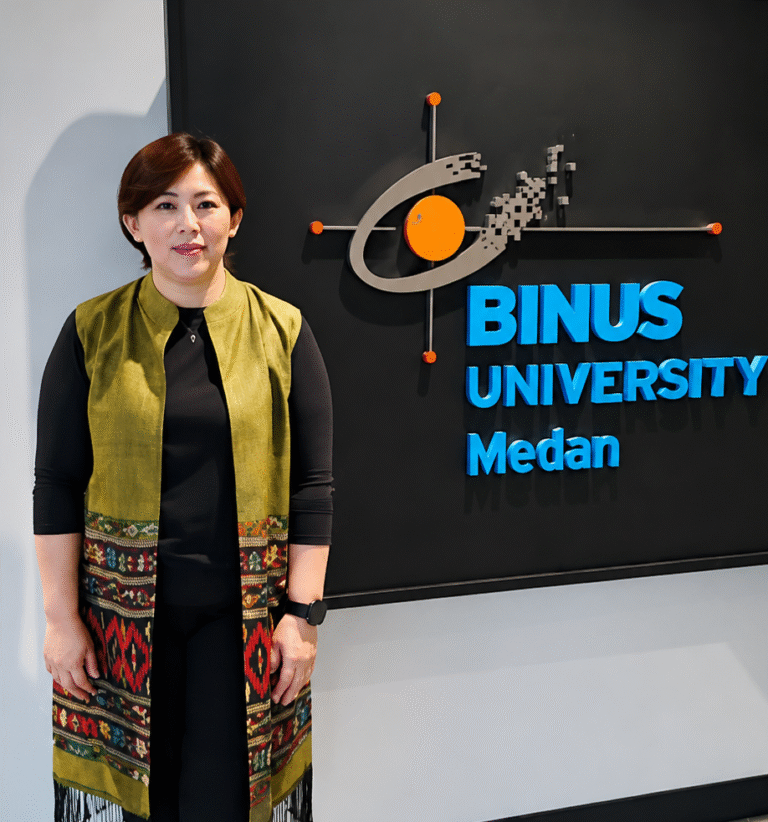 BINUS Dr. Scherly Hansopaheluwakan, S.E., M.I.B.