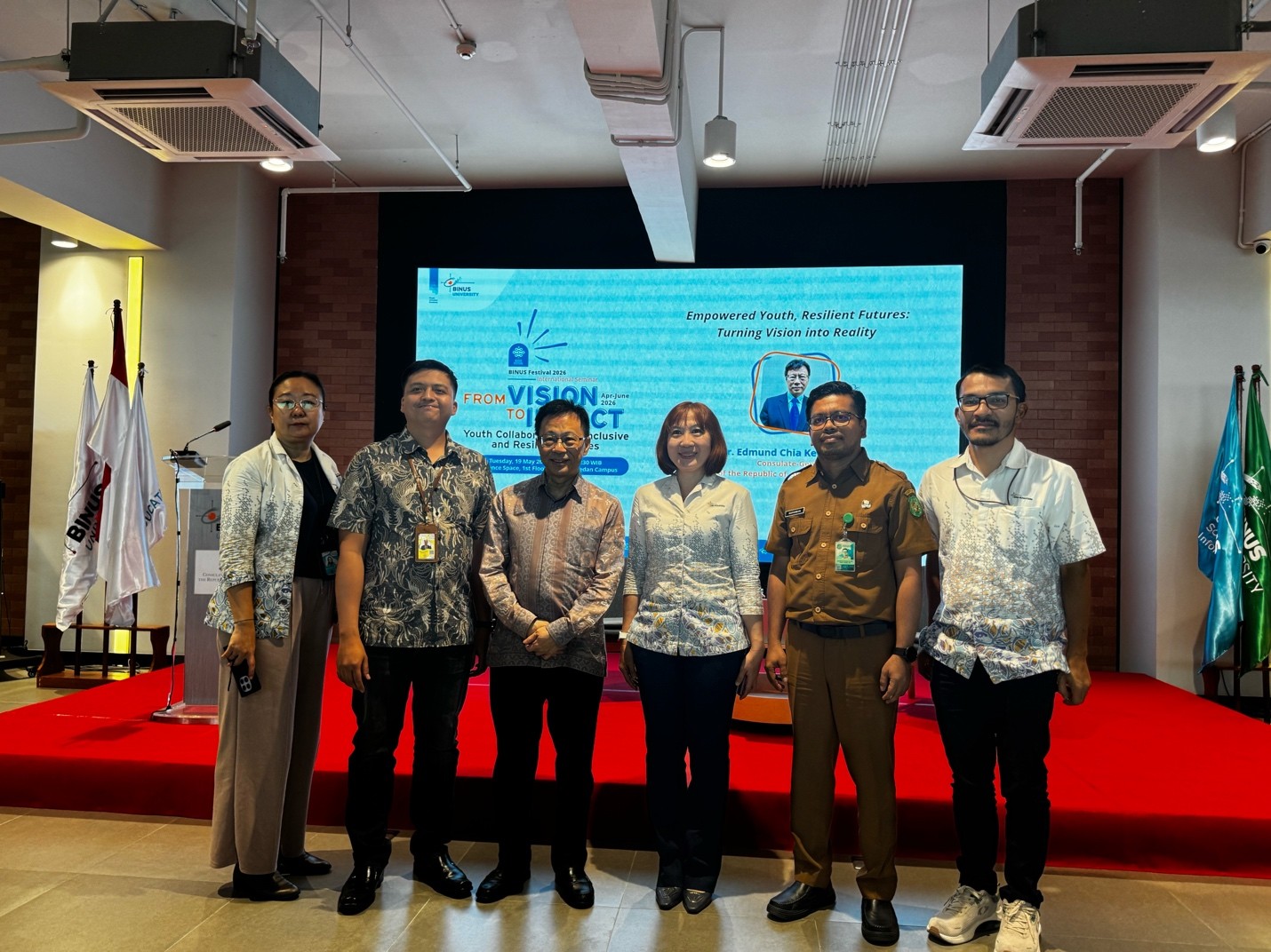 Dr. Edmund Chia Berbagi Perspektif tentang Kolaborasi Generasi Muda di BINUS Festival 2026