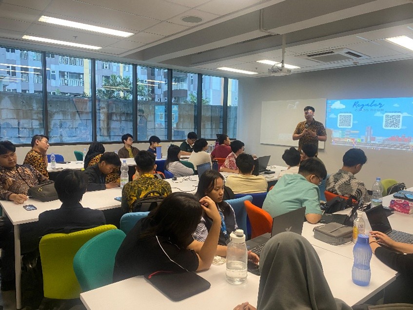 Head of Zone Commercial North Sum Sampoerna Berikan Wawasan Strategis tentang Inovasi kepada Mahasiswa Computer Science BINUS @Medan