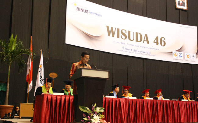 Wisuda 46 BINUS UNIVERSITY bina nusantara Sultan Hamengku Buwono X