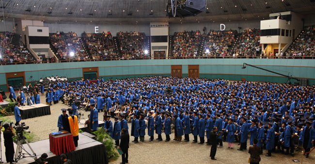 Wisuda 46 BINUS UNIVERSITY bina nusantara