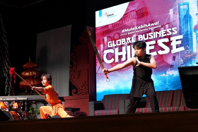 Global Business Chinese: Padukan Sastra China dengan Bisnis Internasional