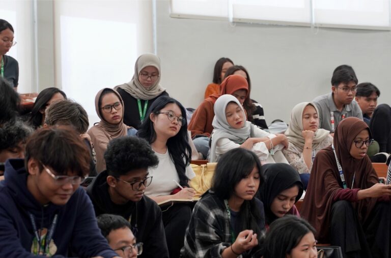 High School Fest bersama Annisya Andrianti Bagikan Tips Bangun Self-branding di BINUS @Bekasi