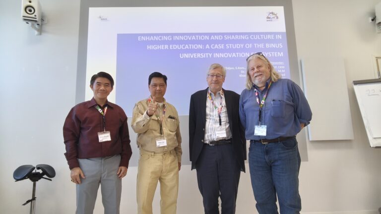 Semangat Binusian Berbagi Pengetahuan Hantarkan BINUS Sabet Penghargaan Global