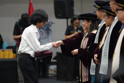 Rektor BINUS UNIVERSITY Resmi Melantik Lebih dari 10.000 Binusian Baru, Siap Memberikan Dampak Positif Untuk Bangsa!