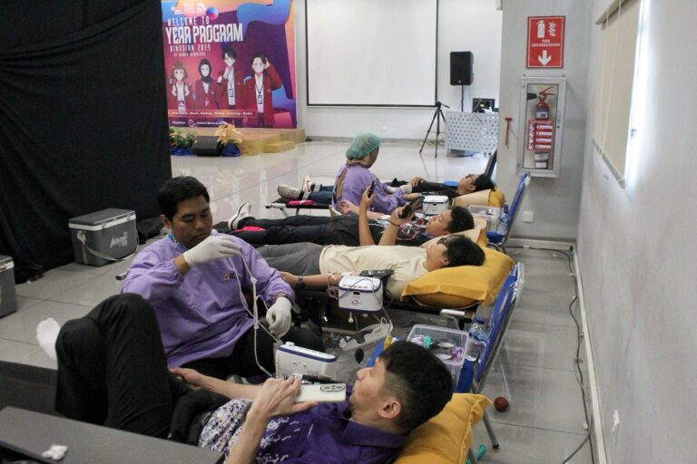 Setetes Darah, Sejuta Harapan: BINUS @Malang Kembali Gelar Donor Darah Tahunan untuk Kemanusiaan