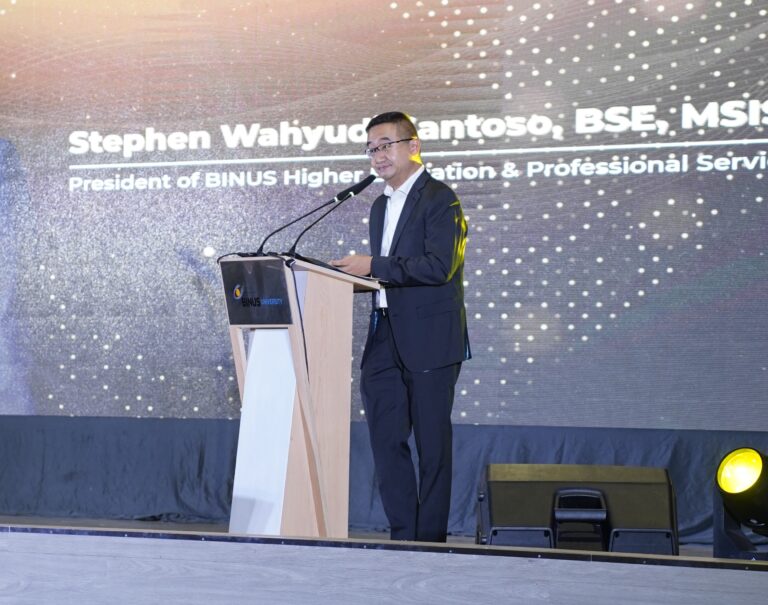 BINUS University Rayakan Kontribusi Alumni Berdampak Lewat BINUS Alumni Awarding Night 2025