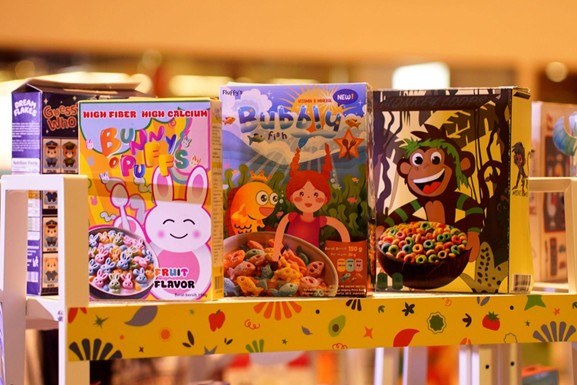 DKV Creative Advertising BINUS UNIVERSITY Hadirkan Pameran Creative Icon di Mall Taman Anggrek