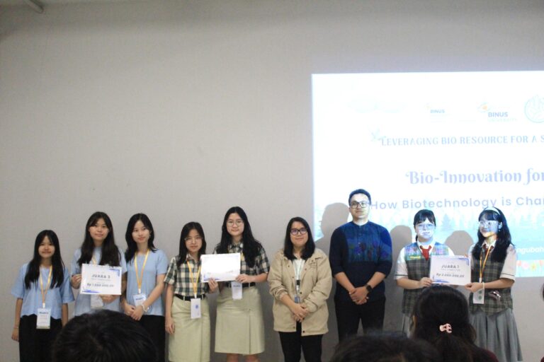 Peran Inovasi Bioteknologi BINUS University dalam Mendukung SDG’s melalui Eco-Enzyme dan Kompetisi Inovasi Siswa