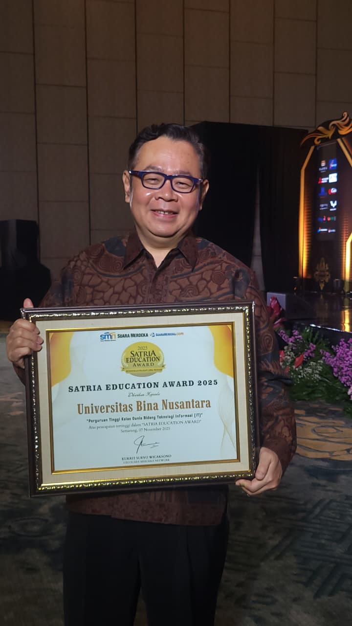 BINUS University Raih Satria Edukasi Award 2025 sebagai Perguruan Tinggi Kelas Dunia Bidang Teknologi Informasi