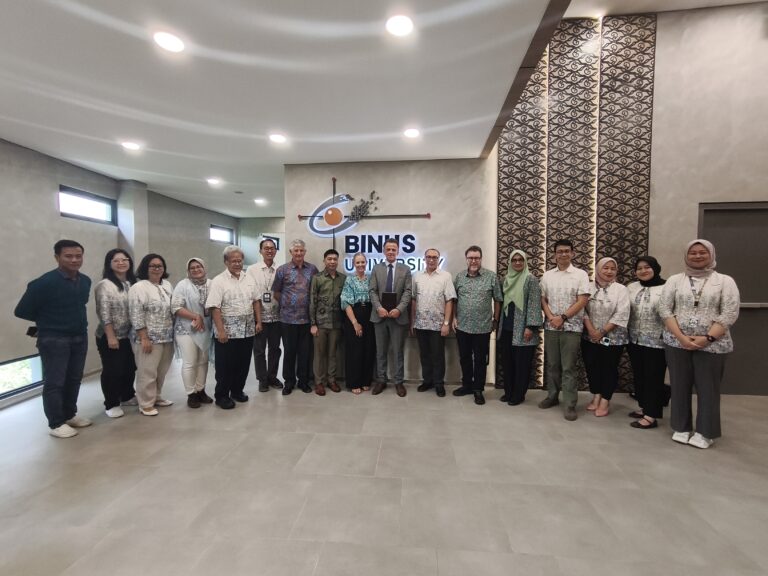 BINUS @Bandung Terima Kunjungan Delegasi Deakin University untuk Bahas Penguatan Layanan Karier Lulusan