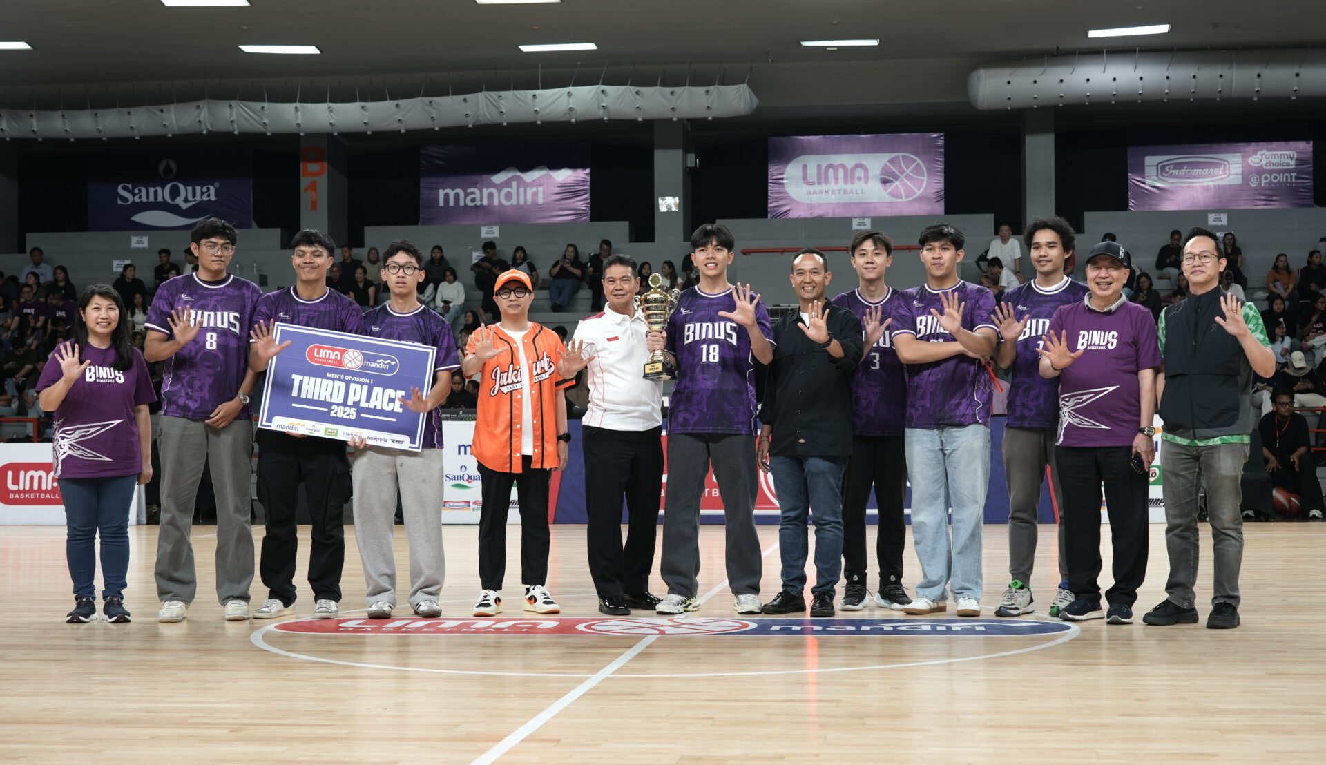 BINUS STINGERS Boys Raih Juara 3 Liga Mahasiswa Jakarta 2025 | BINUS ...