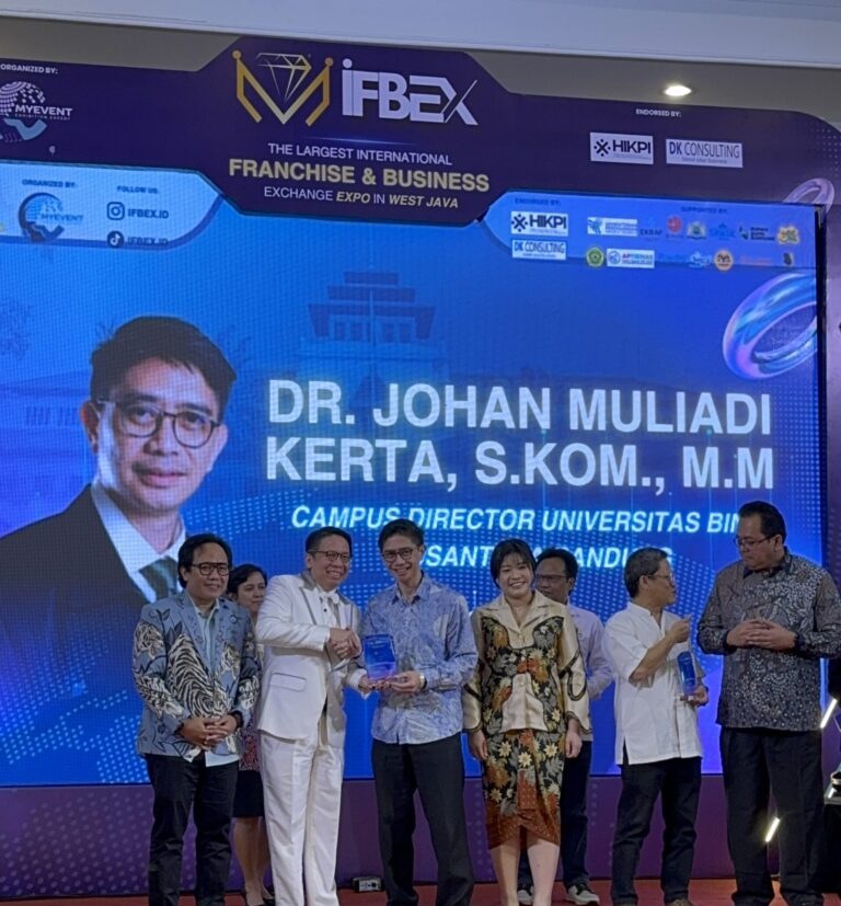 BINUS @Bandung Dinobatkan Menjadi Kampus Pendukung Wirausaha Muda Terbaik di Jawa Barat