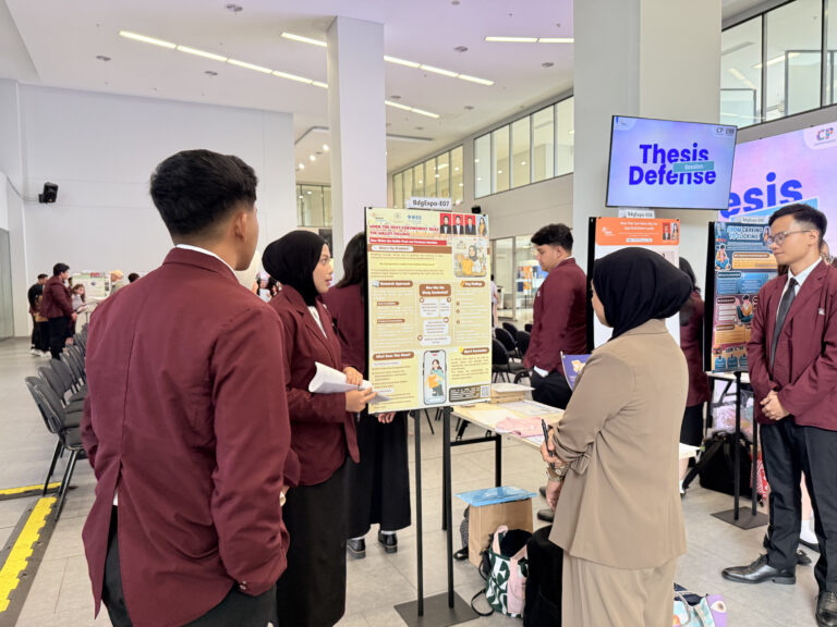 Thesis Defense 2026 BINUS @Bandung: Riset Mahasiswa Tembus Jurnal Scopus, Bukti Standar Akademik Global