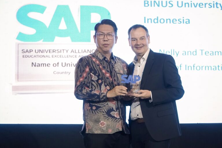 School of Information Systems BINUS UNIVERSITY Raih Tiga Penghargaan Internasional dari SAP University Alliances